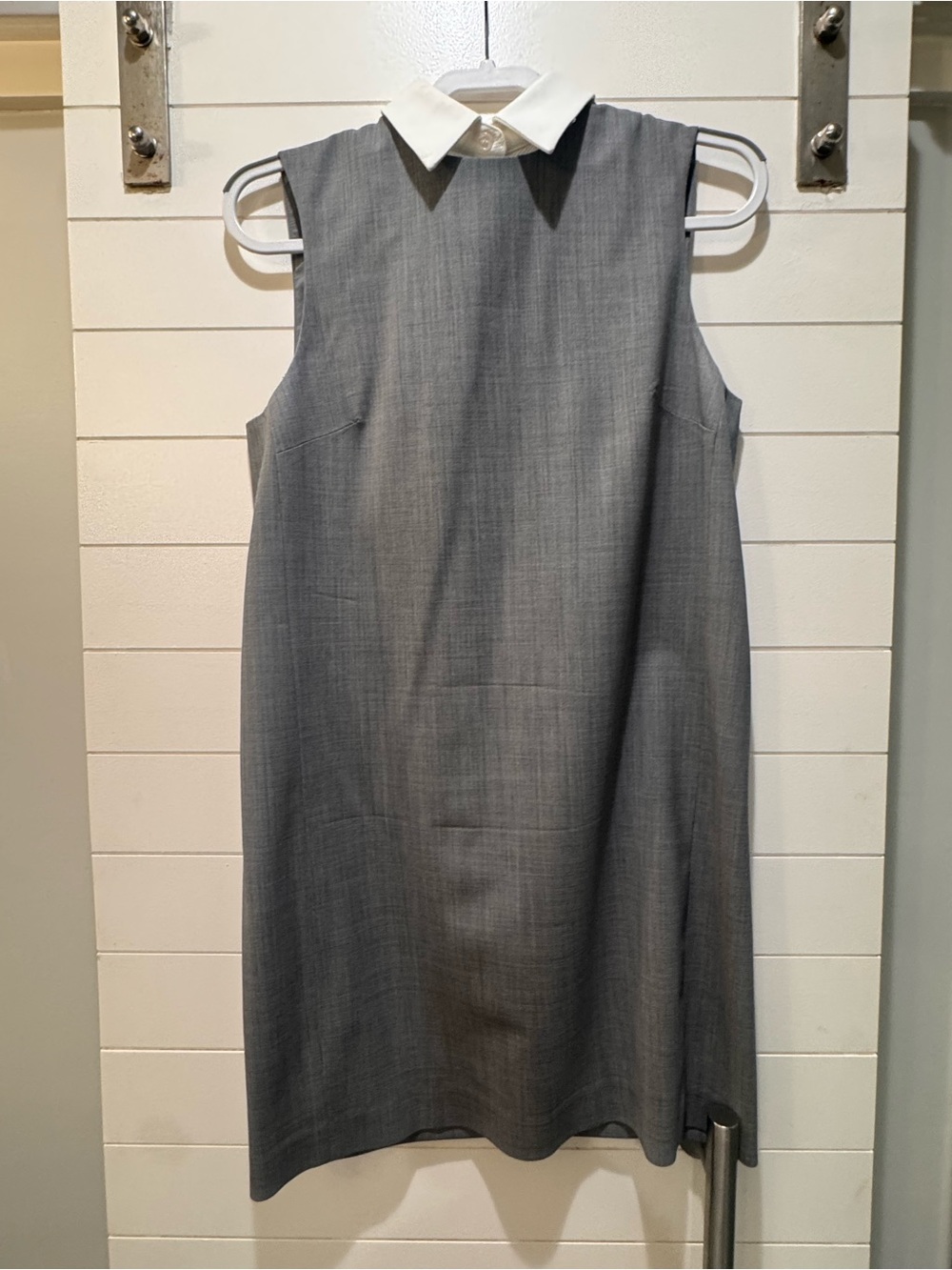 Theory Gray Sleeveless Shift Dress with White Collar